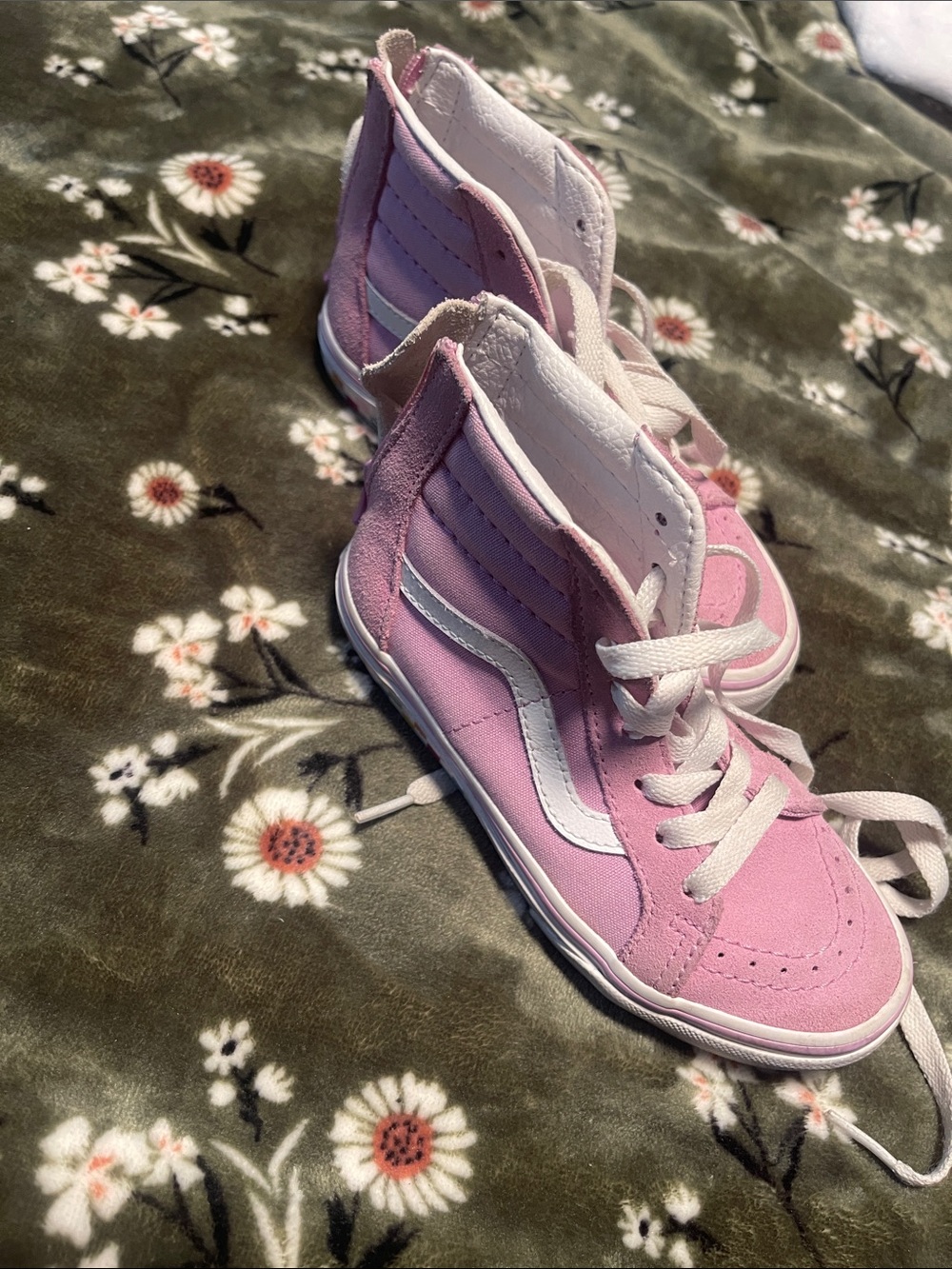 Vans Kids Pink girls size 12 zip up in back High-Top Sneakers with White Stripe